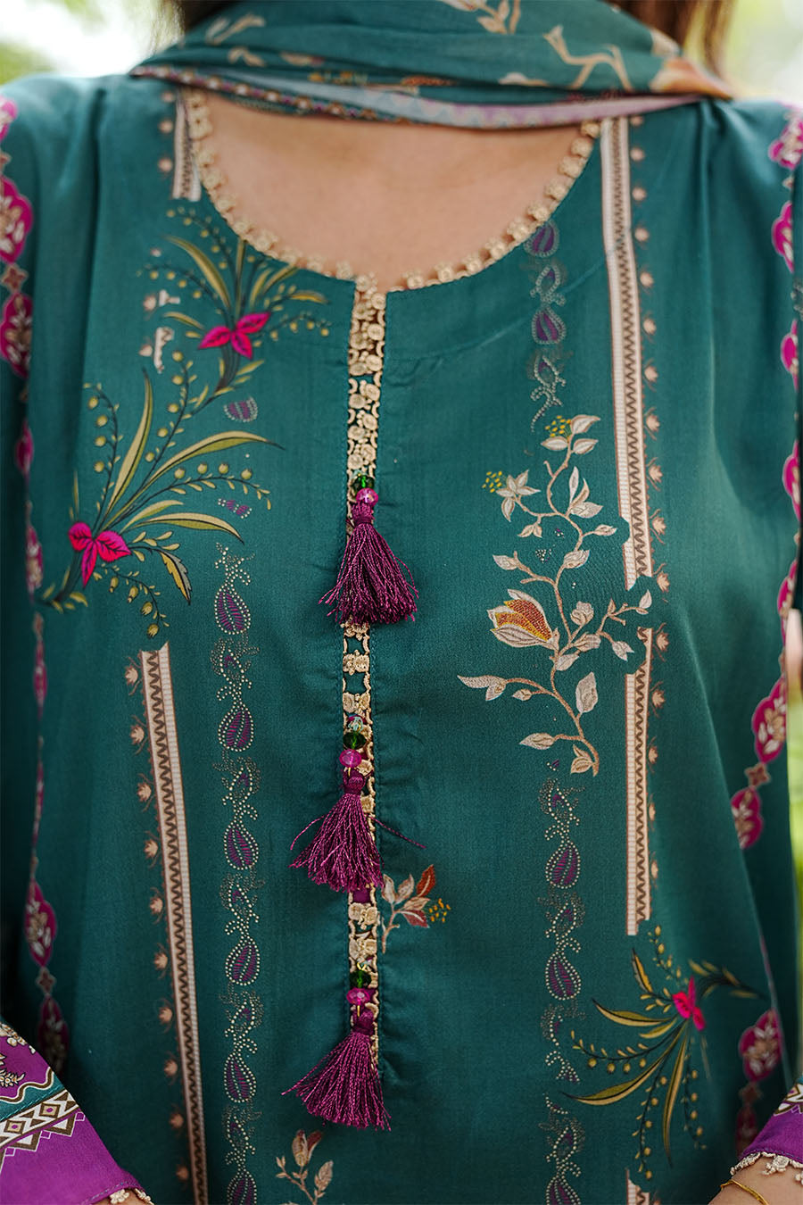 EMERALD WHISPER | Stitched 3 pcs | LAWN