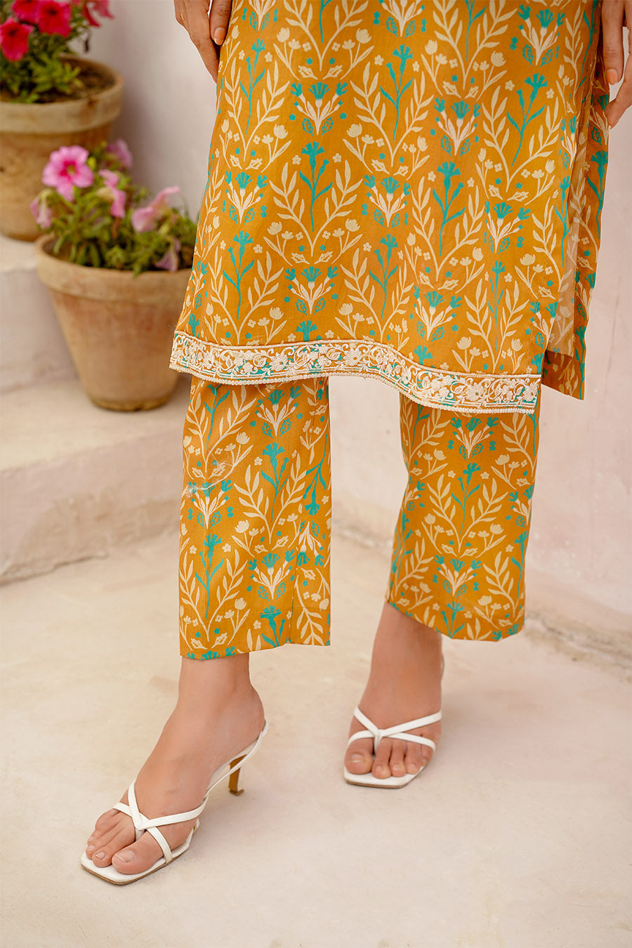 MIRA | Embroidery Stitched 3 pcs | lawn